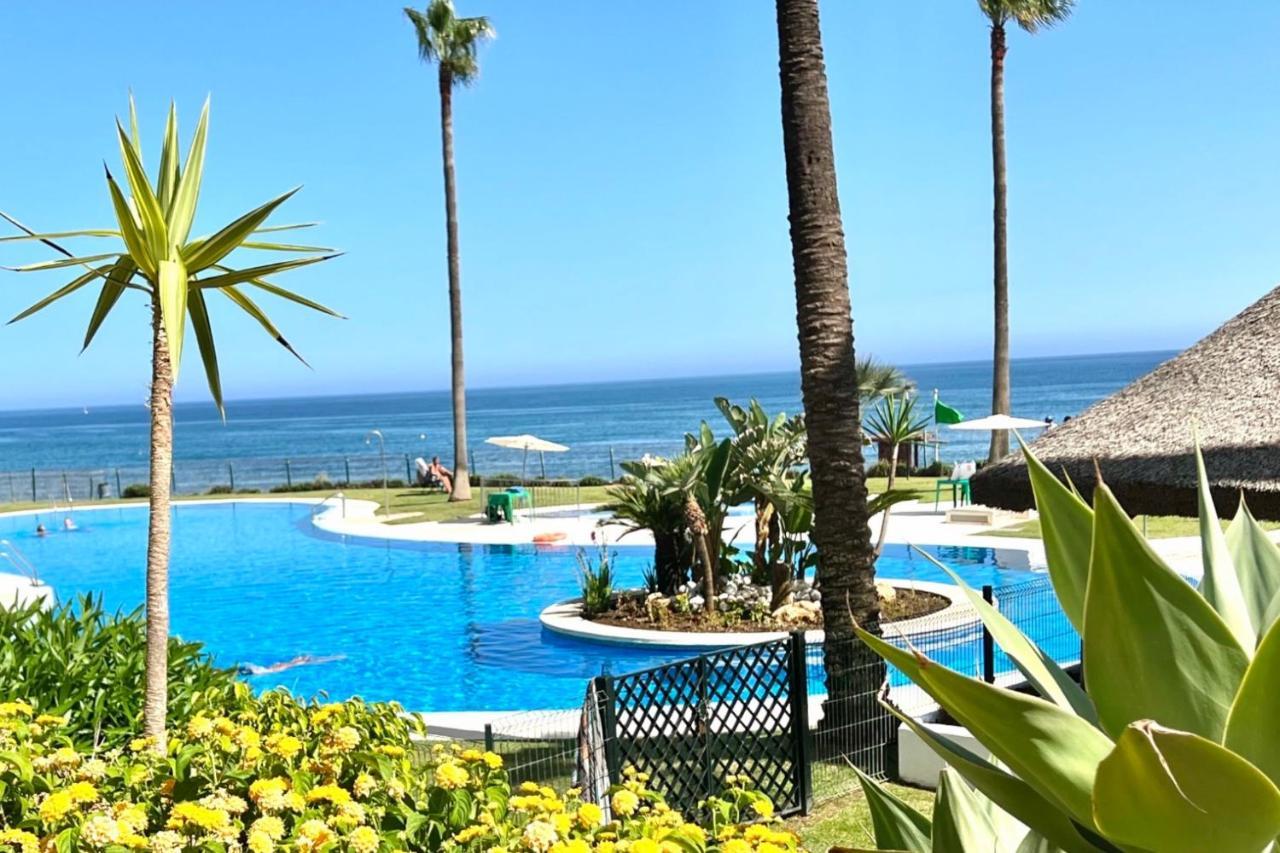 Apartment Mi Capricho Beachfront- P300 - With Sea View
