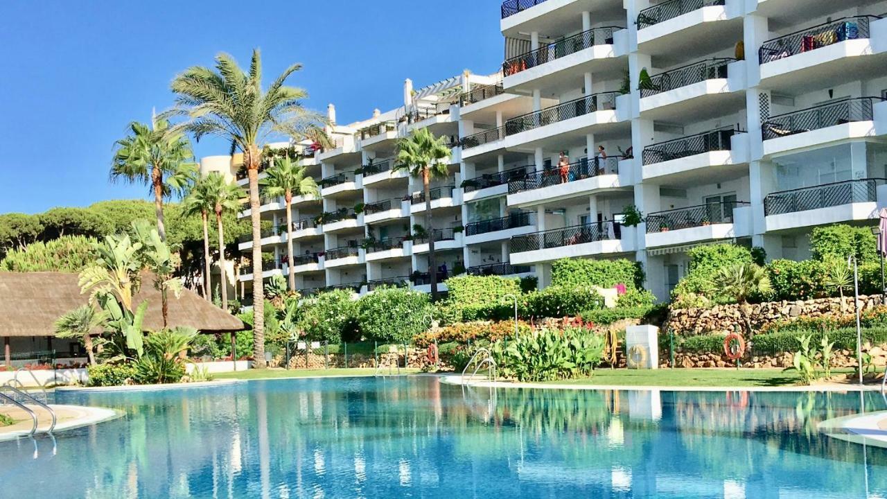 Mi Capricho Beachfront- P300 - With Sea View Apartment *