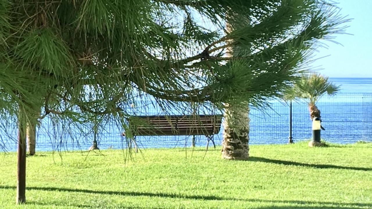 Mi Capricho Beachfront- P300 - With Sea View